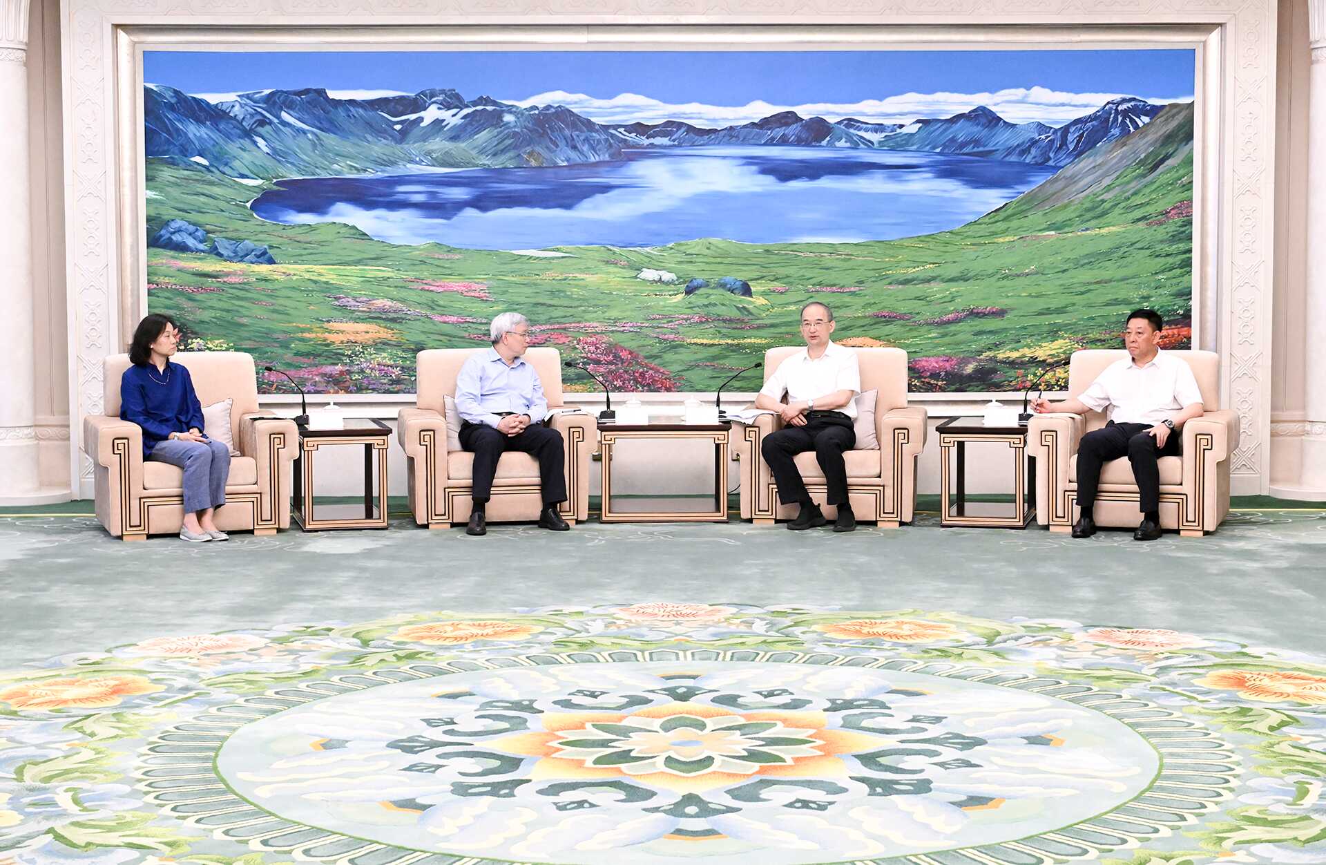 中国科学院与吉林省举行科技合作会谈